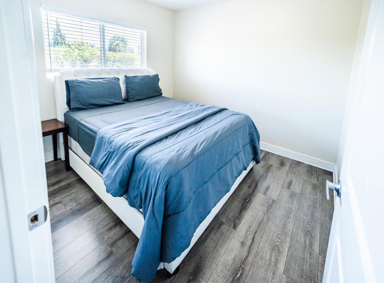Spacious 5 Bedroom 3 Bath Modern Home By Downtown La With Parking Лос-Анджелес Экстерьер фото